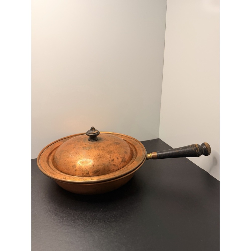 Vintage Antique Copper Skillet Pan with Lid Wood Handle Country Decor 9"